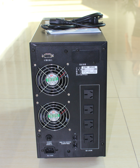 在線式ups電源開(kāi)機(jī)和關(guān)機(jī)時(shí),“滴”的一聲,告知按鍵開(kāi)啟或關(guān)斷成功。